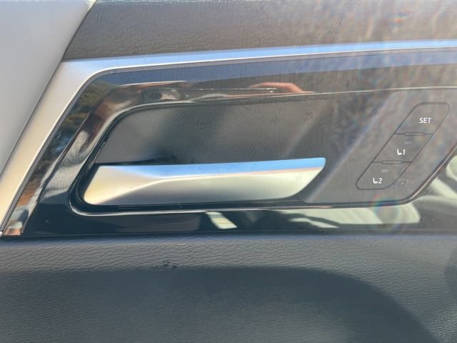 New 2026 Mitsubishi Outlander SEL FWD image 14