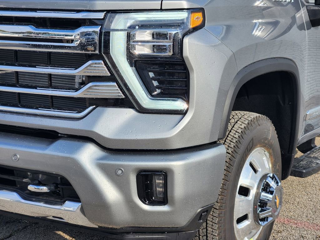 New 2026 Chevrolet Silverado 3500 High Country w/ High Country Premium Package image 6