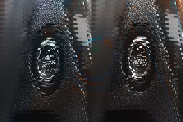 Used 2017 Ford Explorer XLT image 14