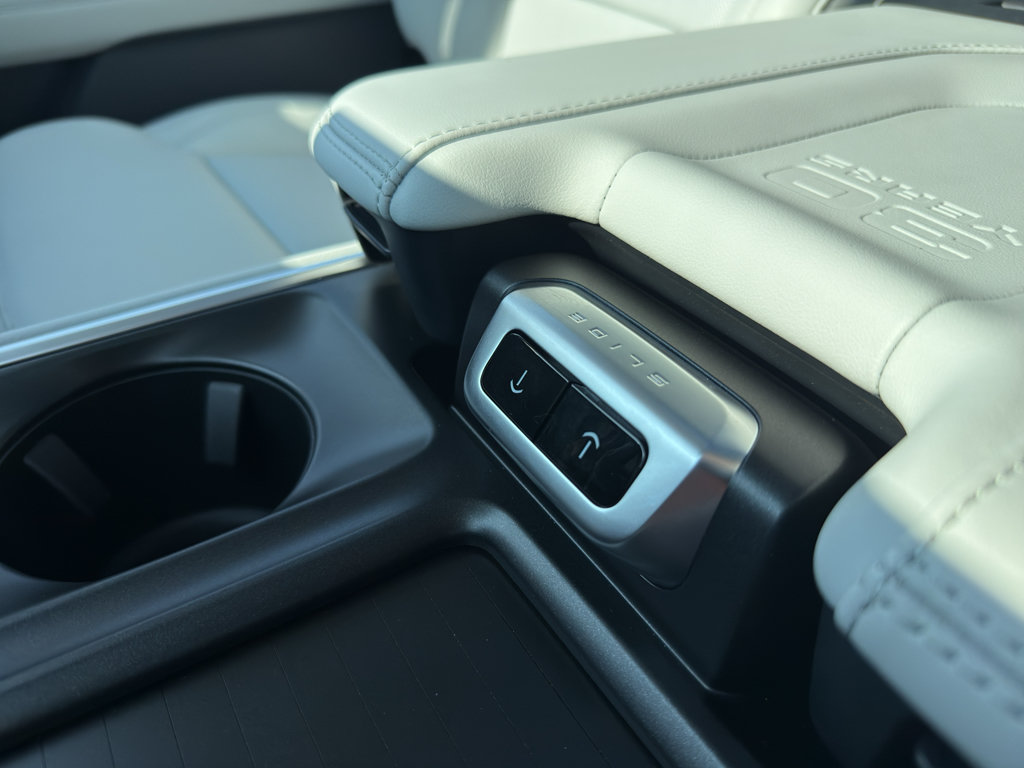 New 2027 Ford Expedition Max Platinum AWD/4WD image 32