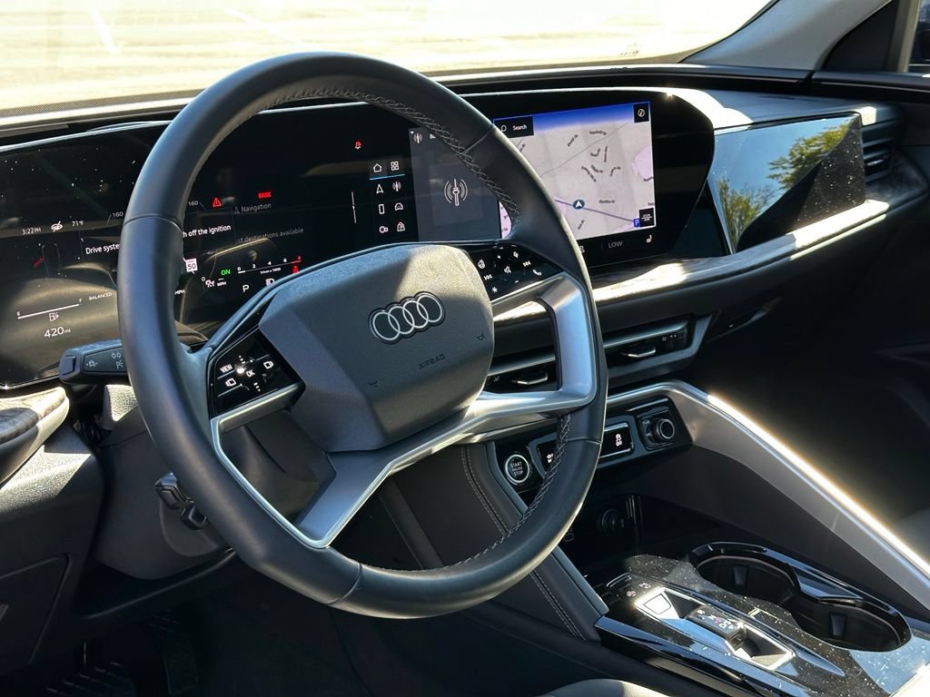 Certified 2025 Audi Q5 Premium w/ Convenience Package AWD/4WD image 12