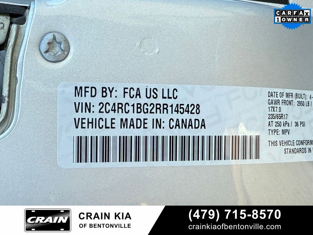 Used 2024 Chrysler Pacifica Touring-L image 37