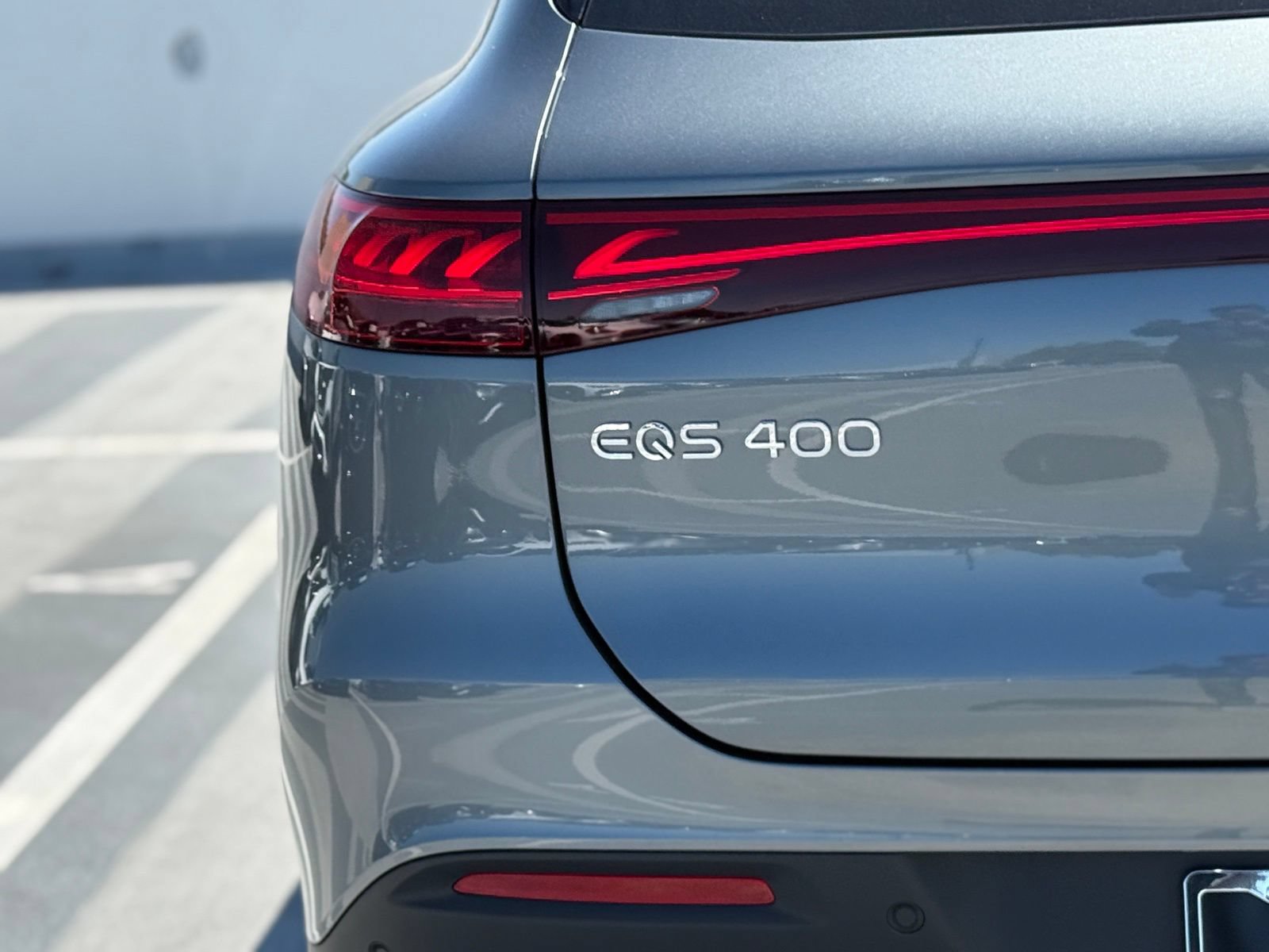 New 2026 Mercedes-Benz EQS 400 4MATIC SUV image 10