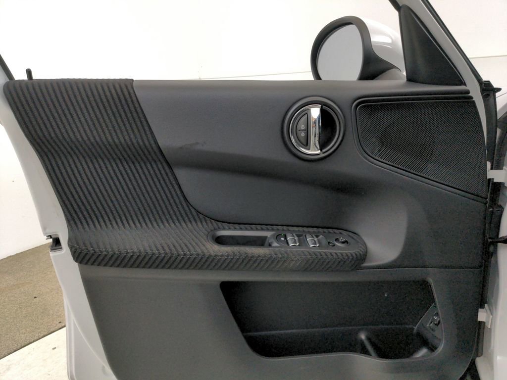 Used 2017 MINI Cooper Countryman ALL4 AWD/4WD image 23