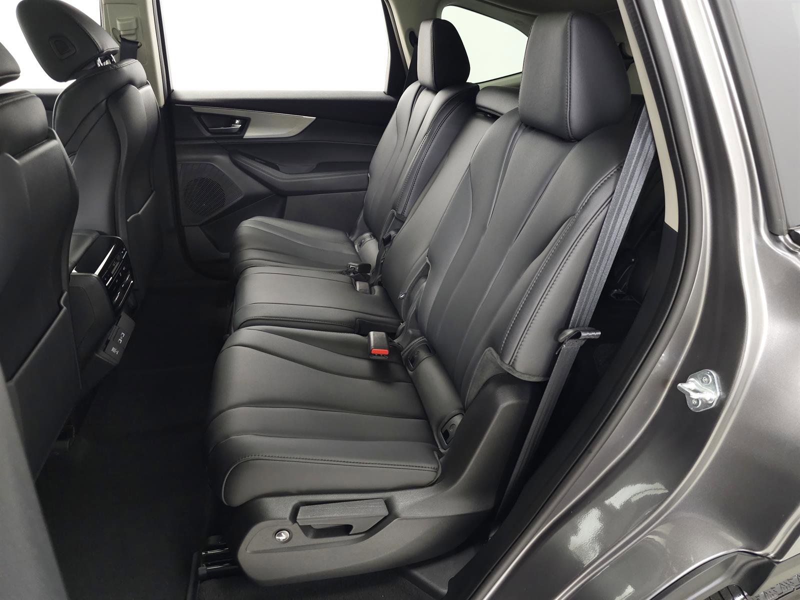 Used 2023 Acura MDX SH-AWD image 30