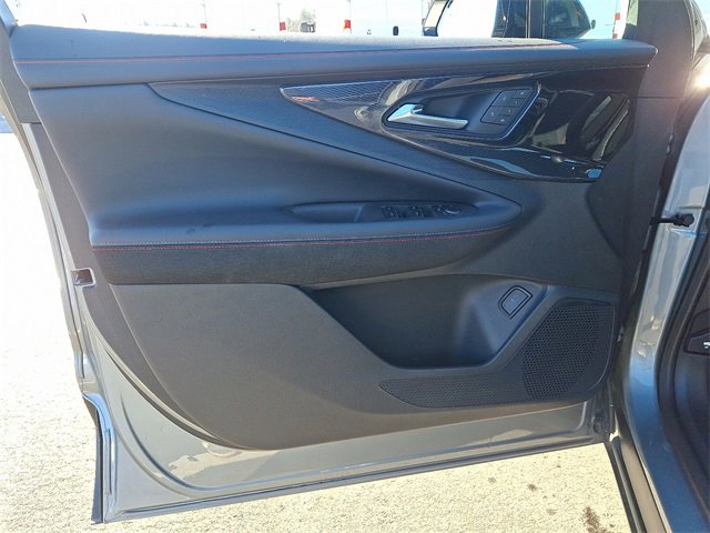 Used 2024 Chevrolet Blazer EV RS image 12