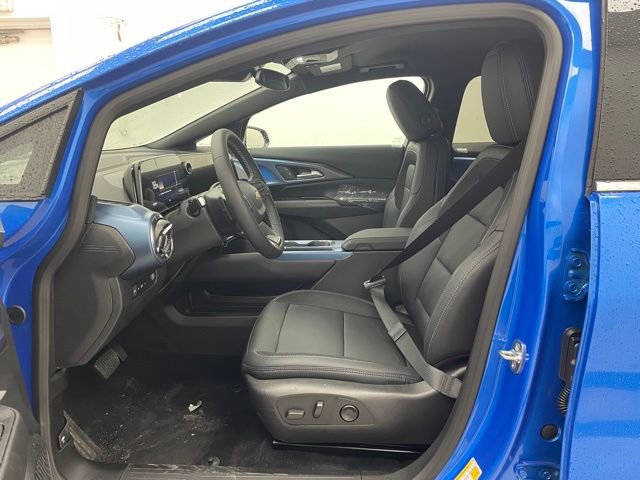 New 2026 Chevrolet Equinox EV LT image 8