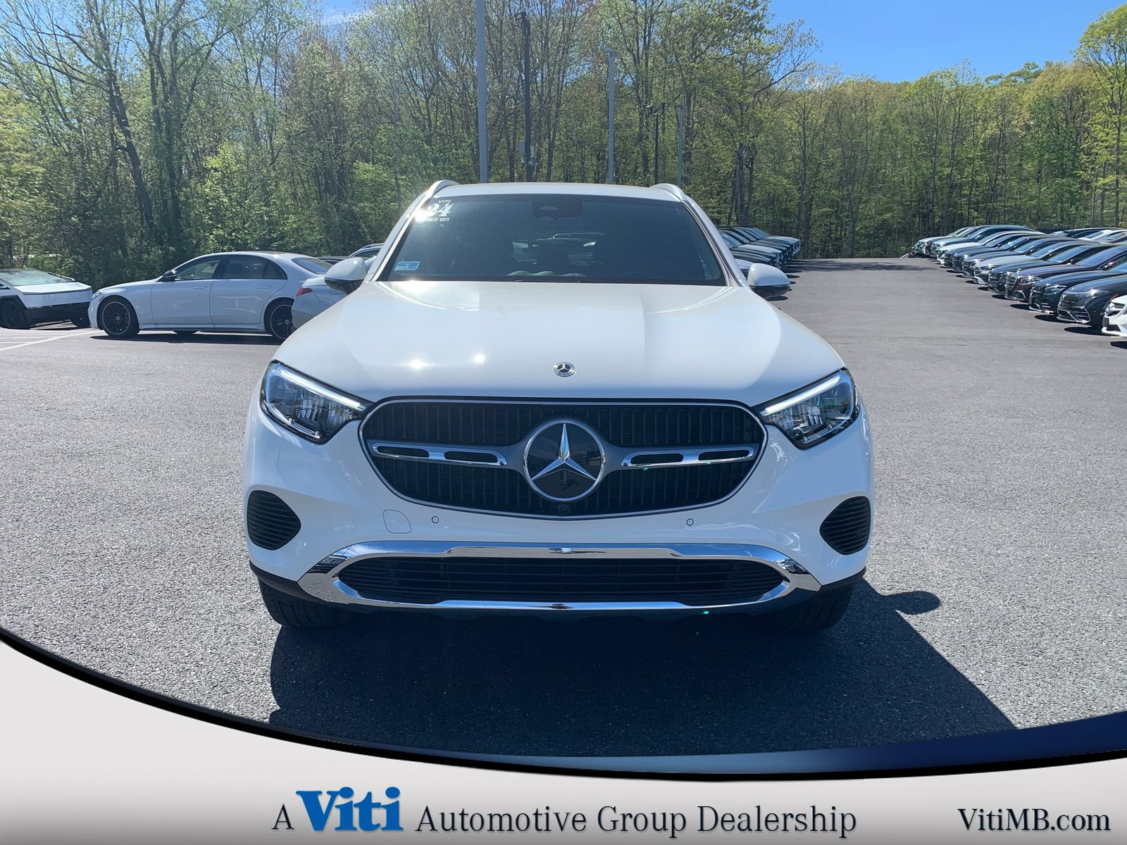 Used 2024 Mercedes-Benz GLC 300 4MATIC image 3