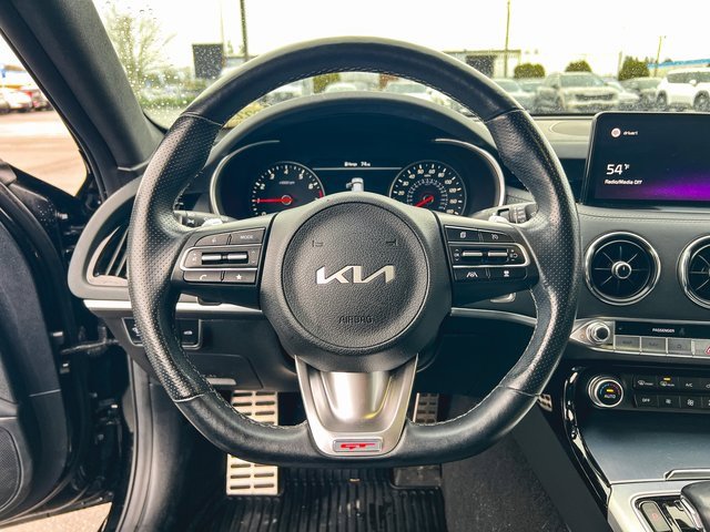 Used 2022 Kia Stinger GT2 image 23