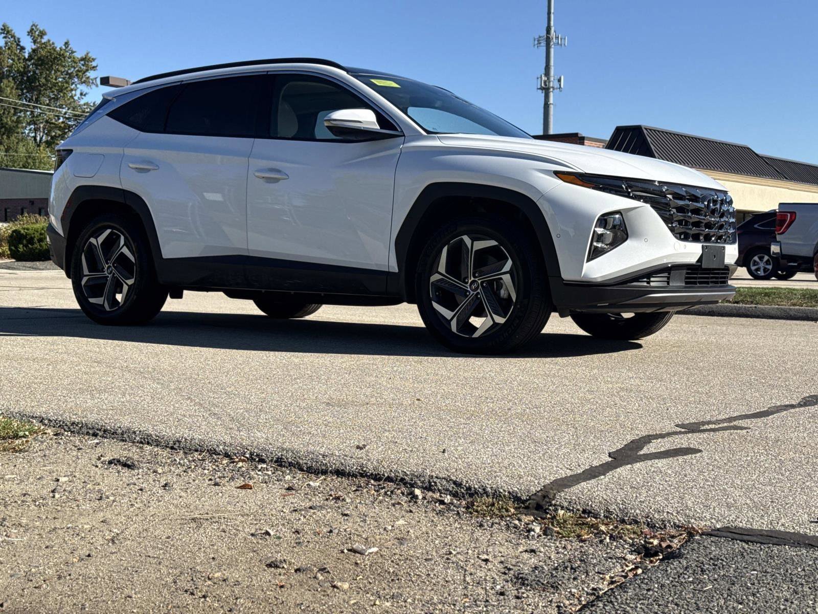 Certified 2024 Hyundai Tucson Limited image 3