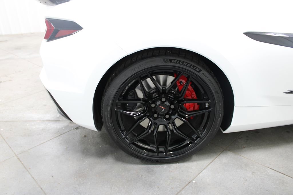 New 2026 Chevrolet Corvette Z06 w/ Stealth Interior Trim Package RWD image 30