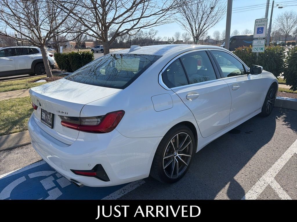 Used 2021 BMW 330i xDrive Sedan w/ Premium Package image 5