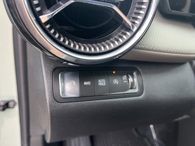 Used 2026 Chevrolet Equinox LT w/ Convenience Package II image 25