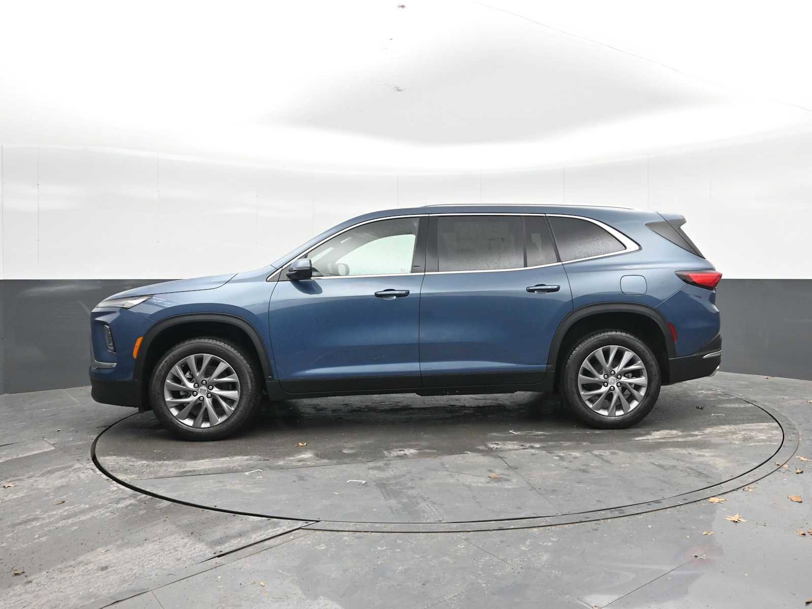 New 2026 Buick Enclave Preferred image 3