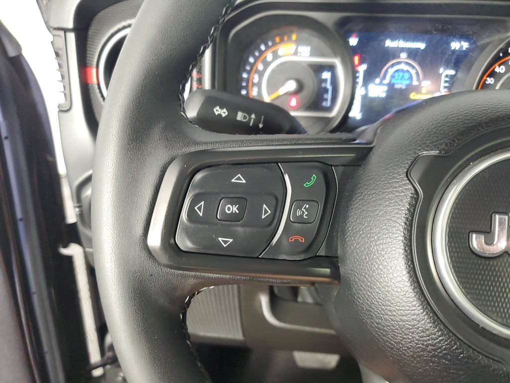 Used 2025 Jeep Wrangler Unlimited Rubicon w/ Convenience Group AWD/4WD image 26