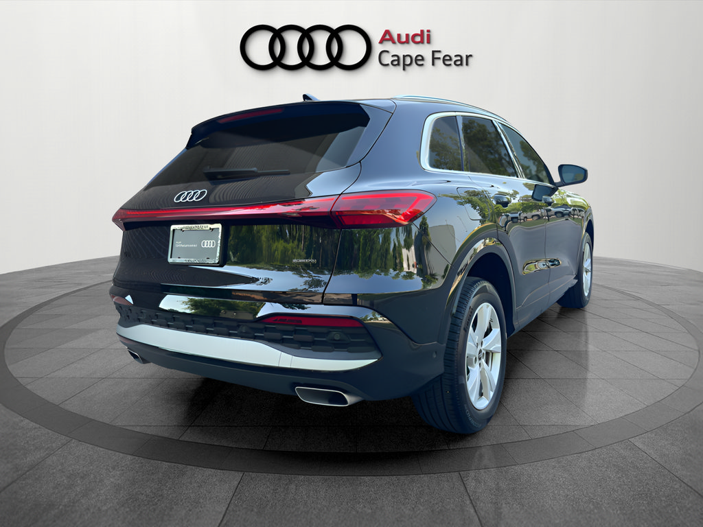 Certified 2025 Audi Q5 Premium AWD/4WD image 5