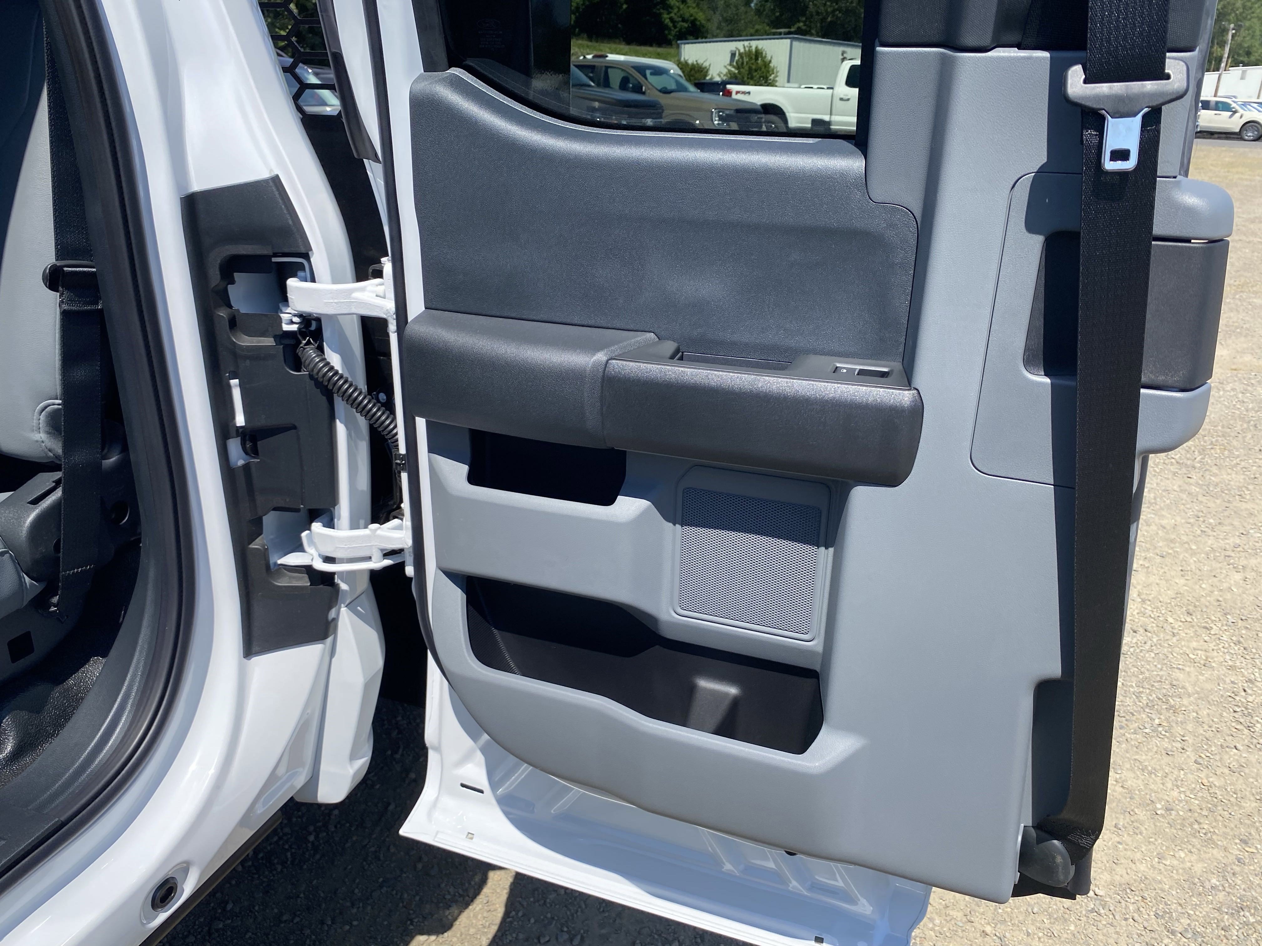 New 2025 Ford F350 XL w/ XL Chrome Package image 16