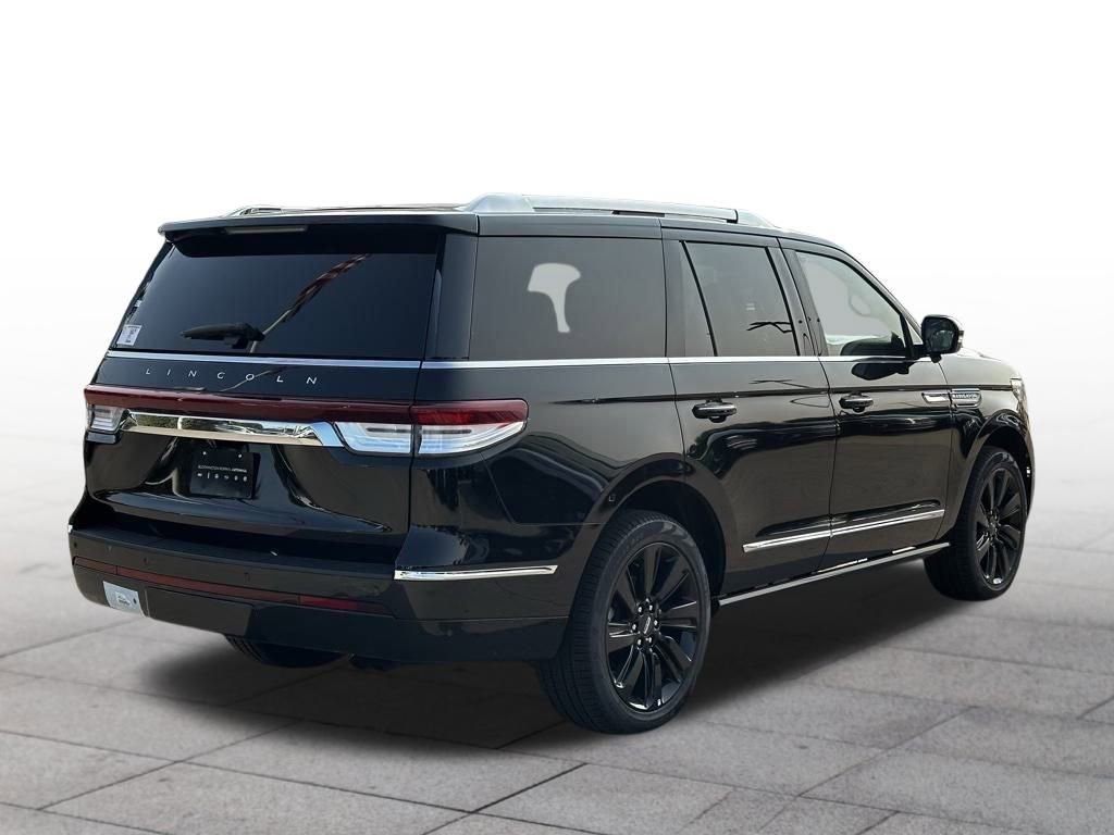 Used 2024 Lincoln Navigator Reserve image 7