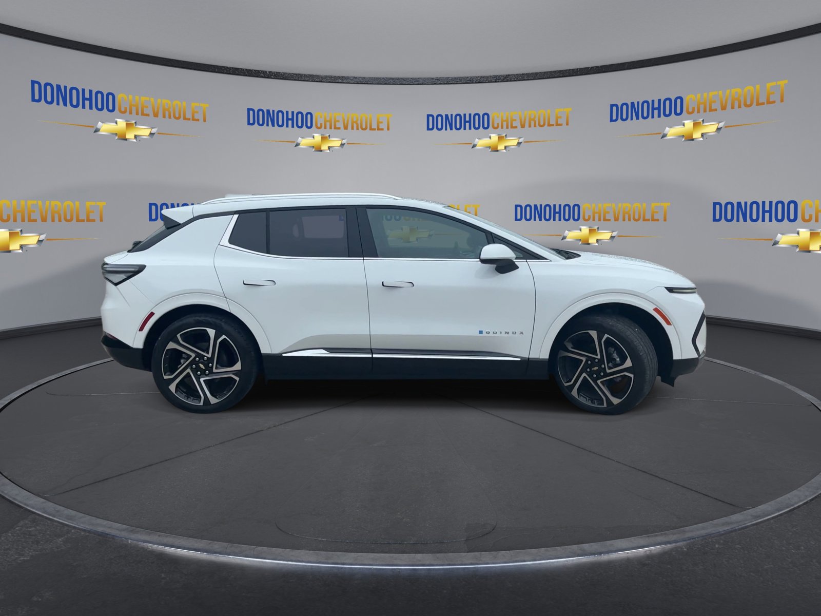 Used 2026 Chevrolet Equinox EV LT AWD/4WD image 12
