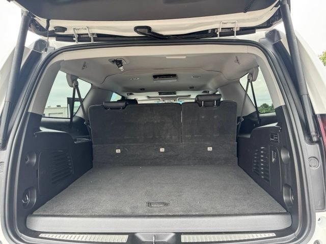 Used 2018 Chevrolet Suburban LT w/ LT Signature Package RWD image 25