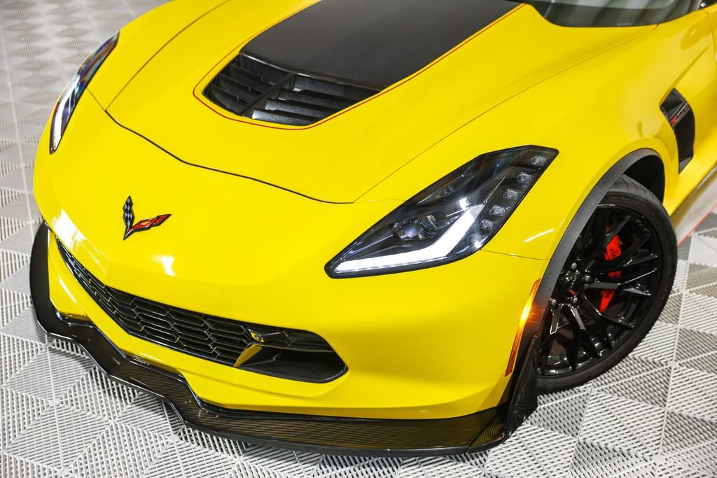 Used 2016 Chevrolet Corvette Z06 w/ 3LZ Preferred Equipment Group RWD image 22