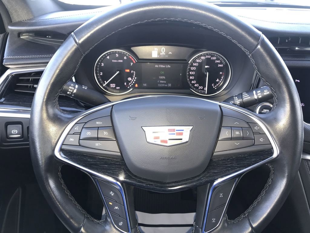 Used 2023 Cadillac XT5 Premium Luxury image 14