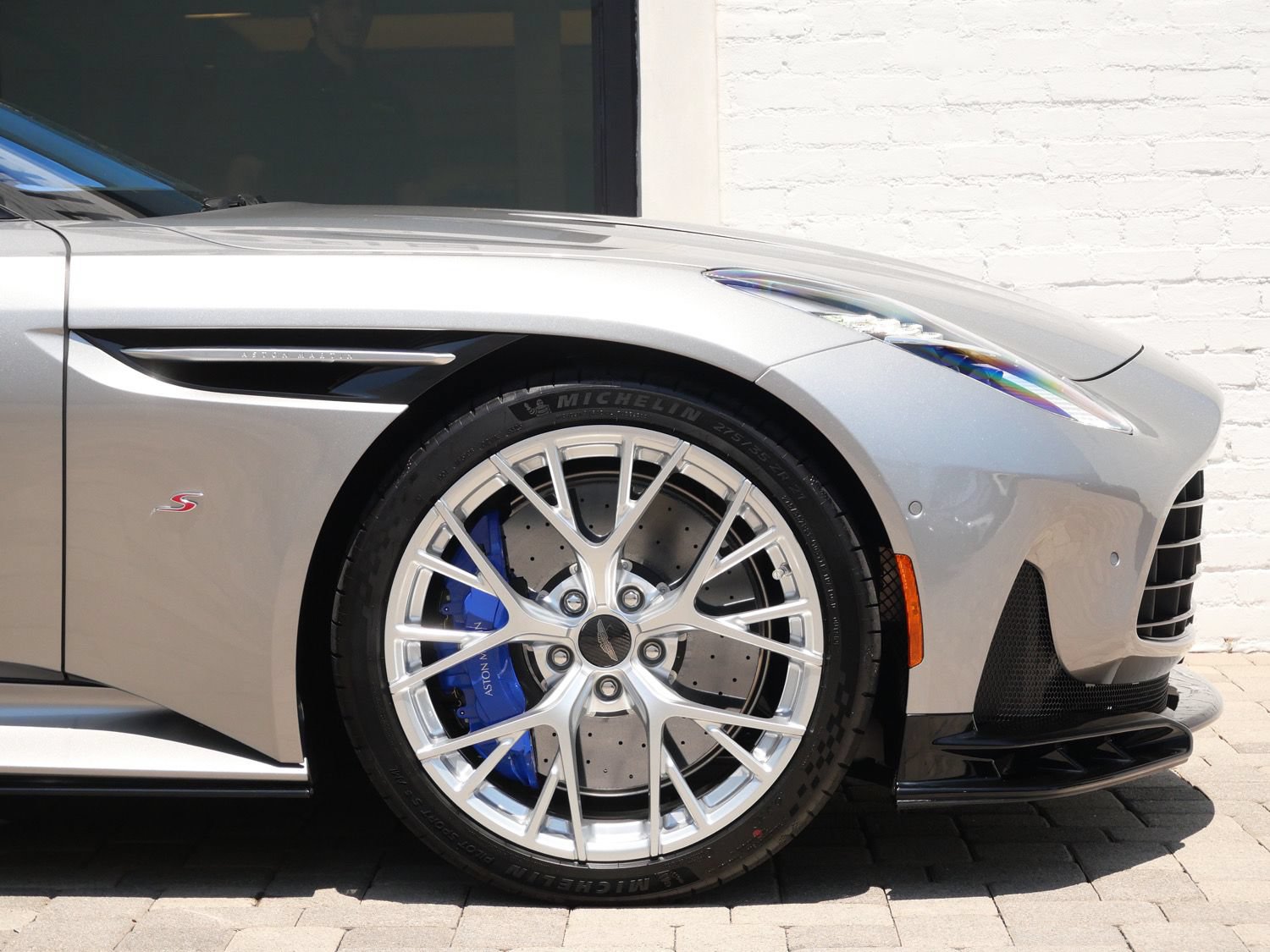 New 2026 Aston Martin DB12 Coupe RWD image 4