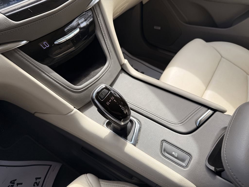 Used 2019 Cadillac XT5 Luxury FWD image 21