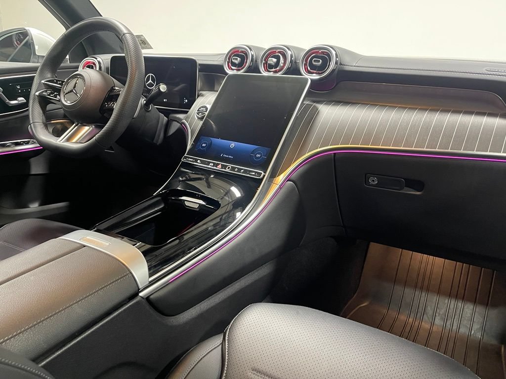 Used 2023 Mercedes-Benz GLC 300 4MATIC image 28