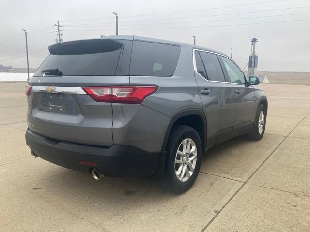Used 2020 Chevrolet Traverse LS image 3