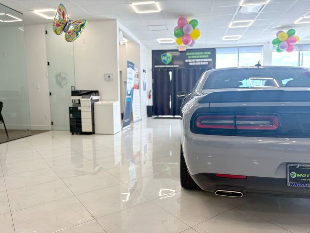 Used 2022 Dodge Challenger GT w/ Plus Package image 13