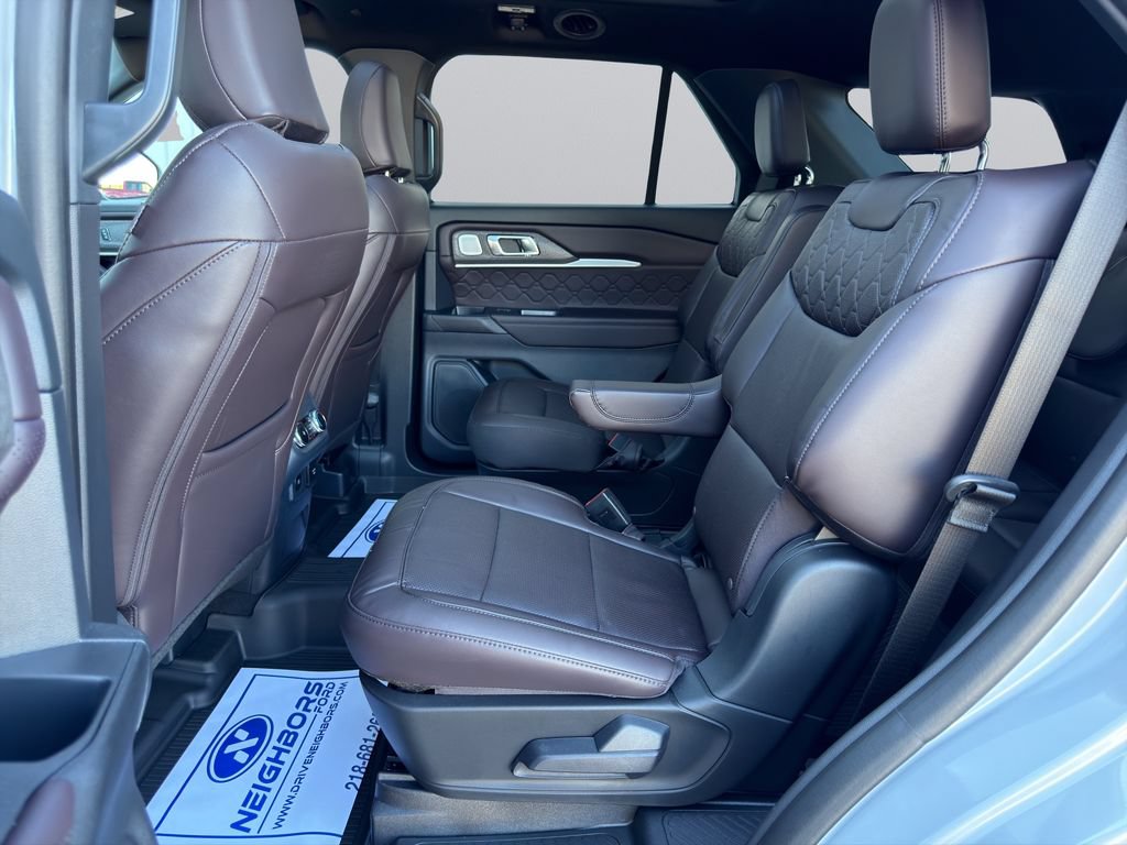 New 2026 Ford Explorer Platinum w/ LUX Leather Package AWD/4WD image 17