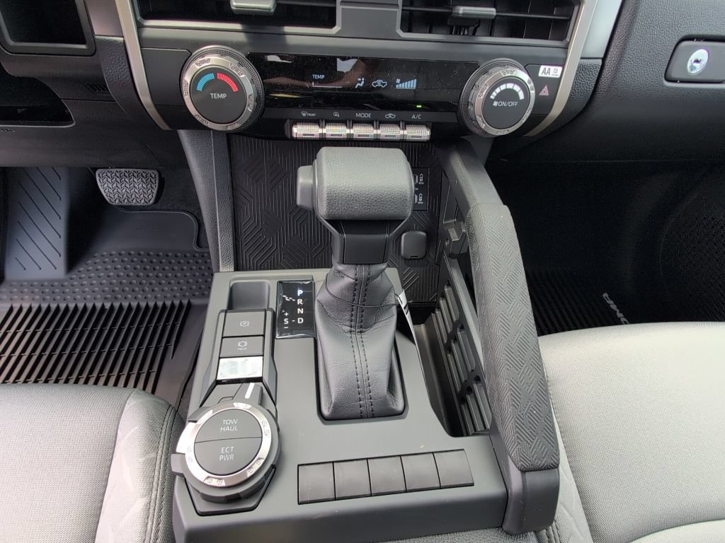 Certified 2026 Toyota Tacoma SR5 AWD/4WD image 22