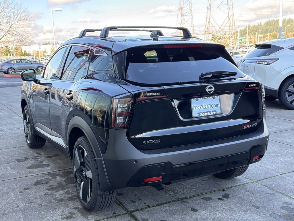 New 2026 Nissan Kicks SR w/ Cold Weather Package image 8