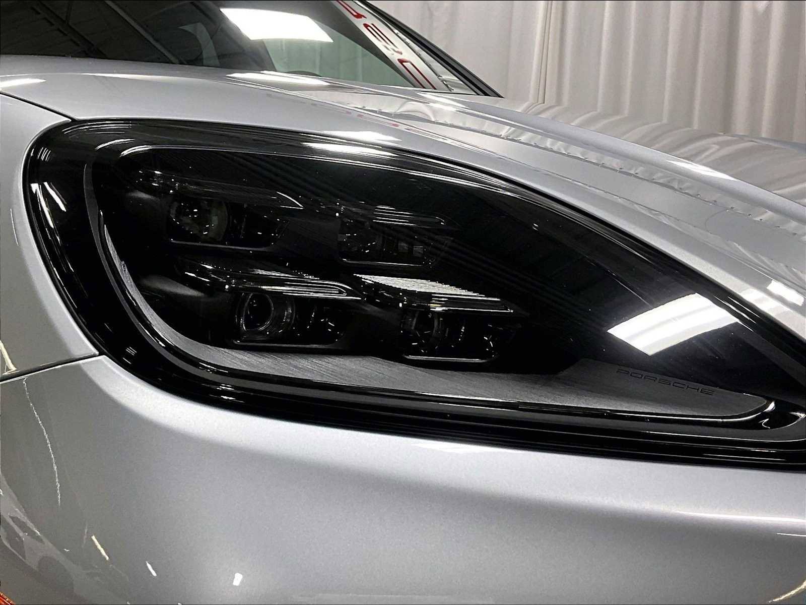 New 2026 Porsche Cayenne E-Hybrid image 12