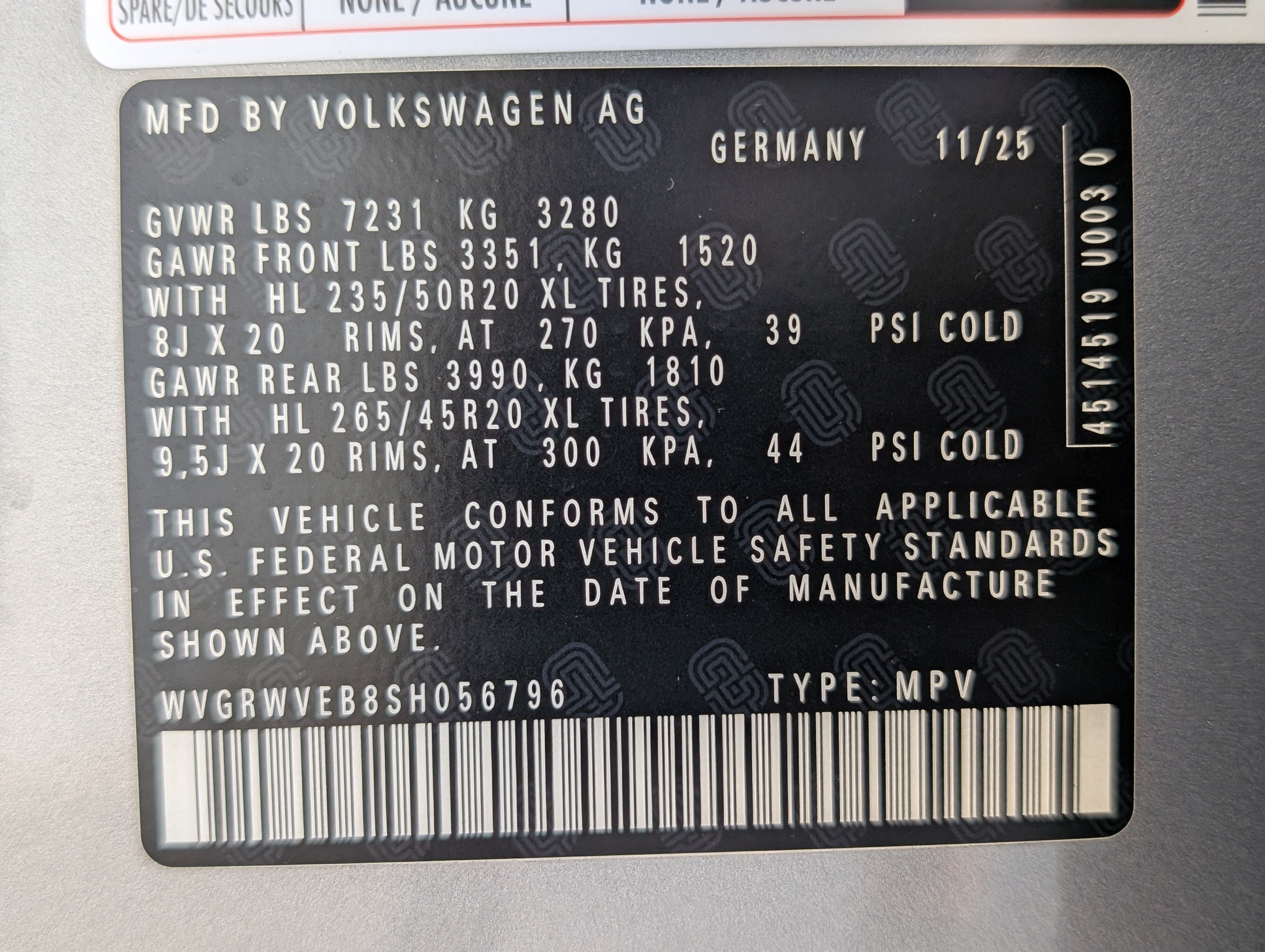 Used 2025 Volkswagen ID. Buzz Pro S Plus RWD image 43