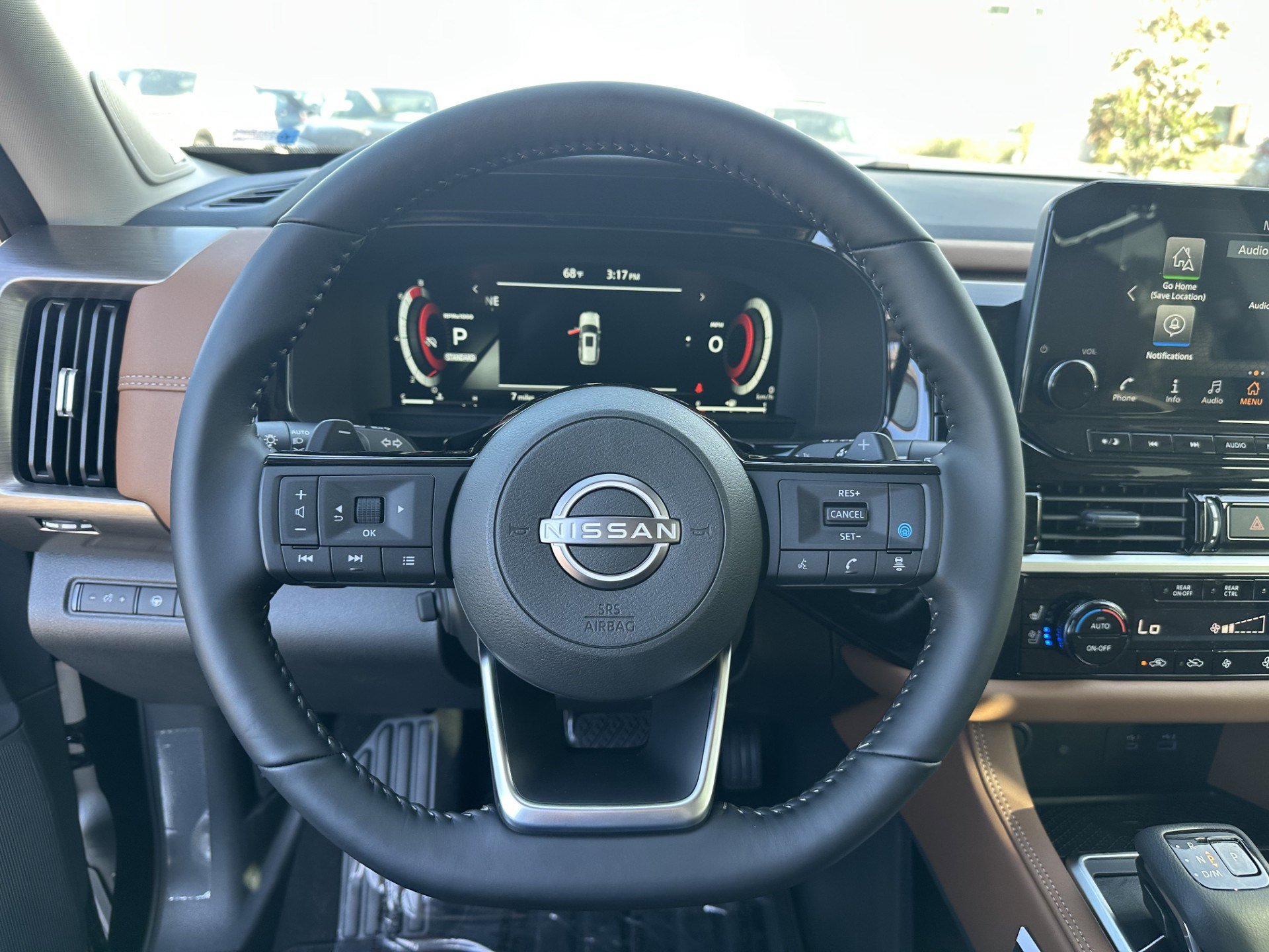 New 2025 Nissan Pathfinder Platinum w/ Lighting Package (N92) image 7