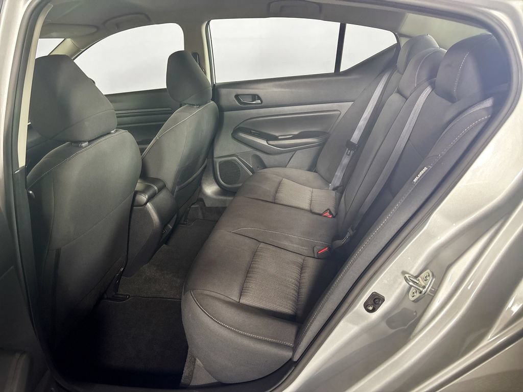 Used 2024 Nissan Altima 2.5 SV FWD image 19