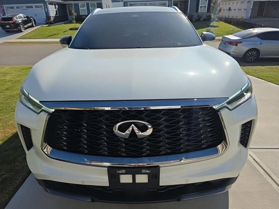 Used 2023 INFINITI QX60 Sensory w/ Vision Package AWD/4WD image 17