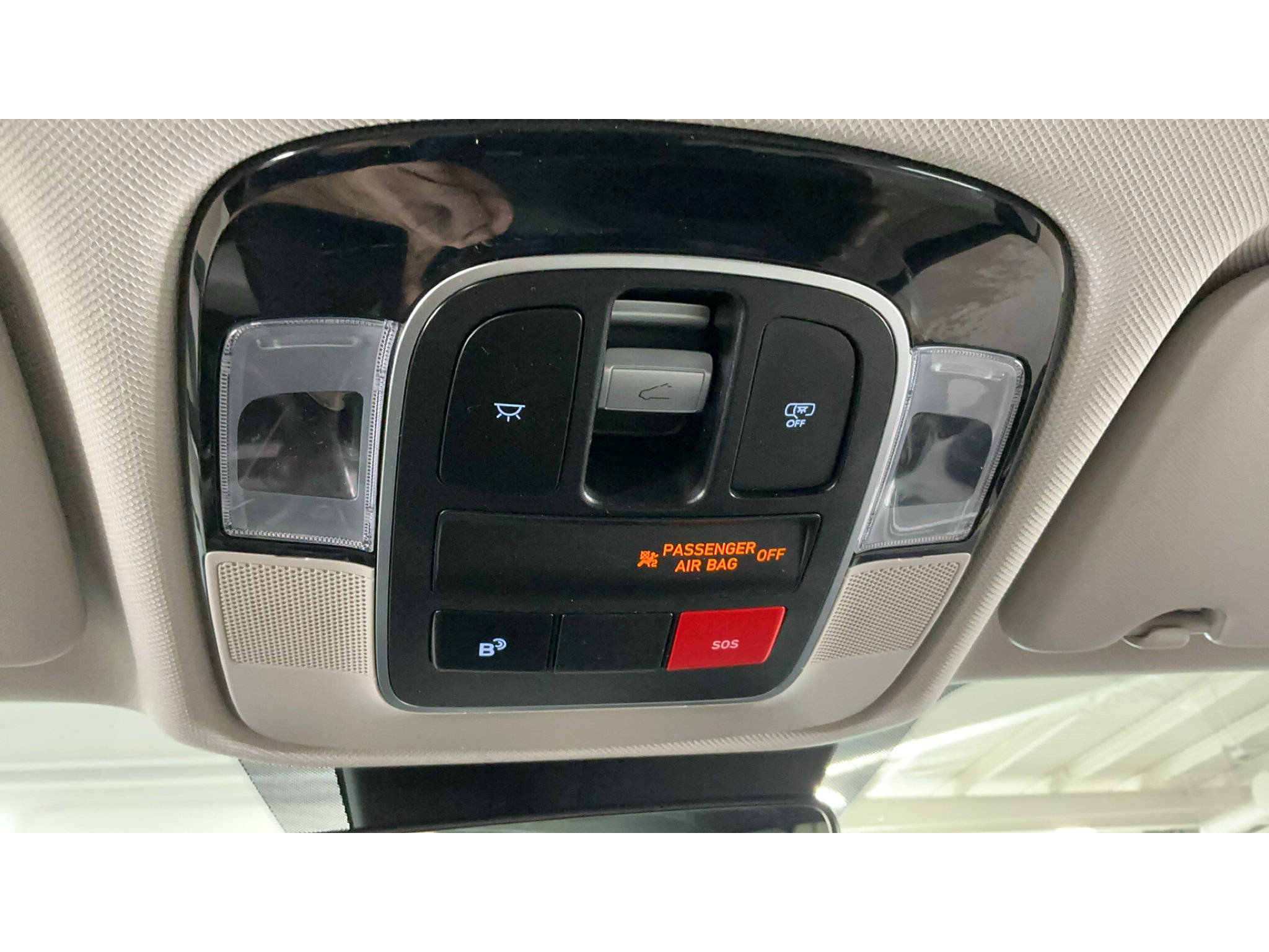Certified 2025 Hyundai Tucson Limited AWD/4WD image 25