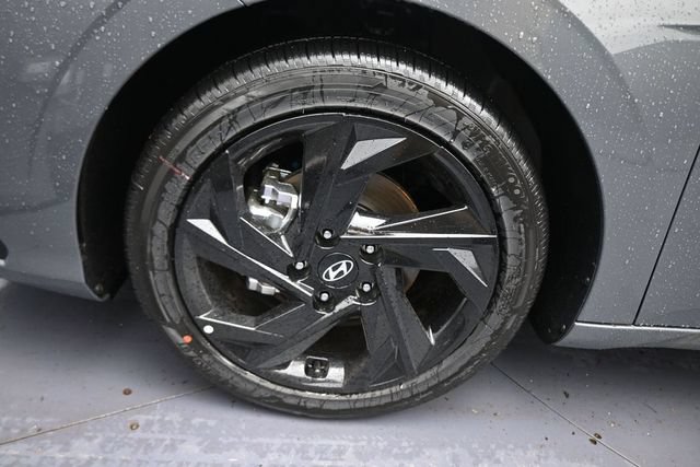 Used 2026 Hyundai Elantra SEL Sport Premium FWD image 32