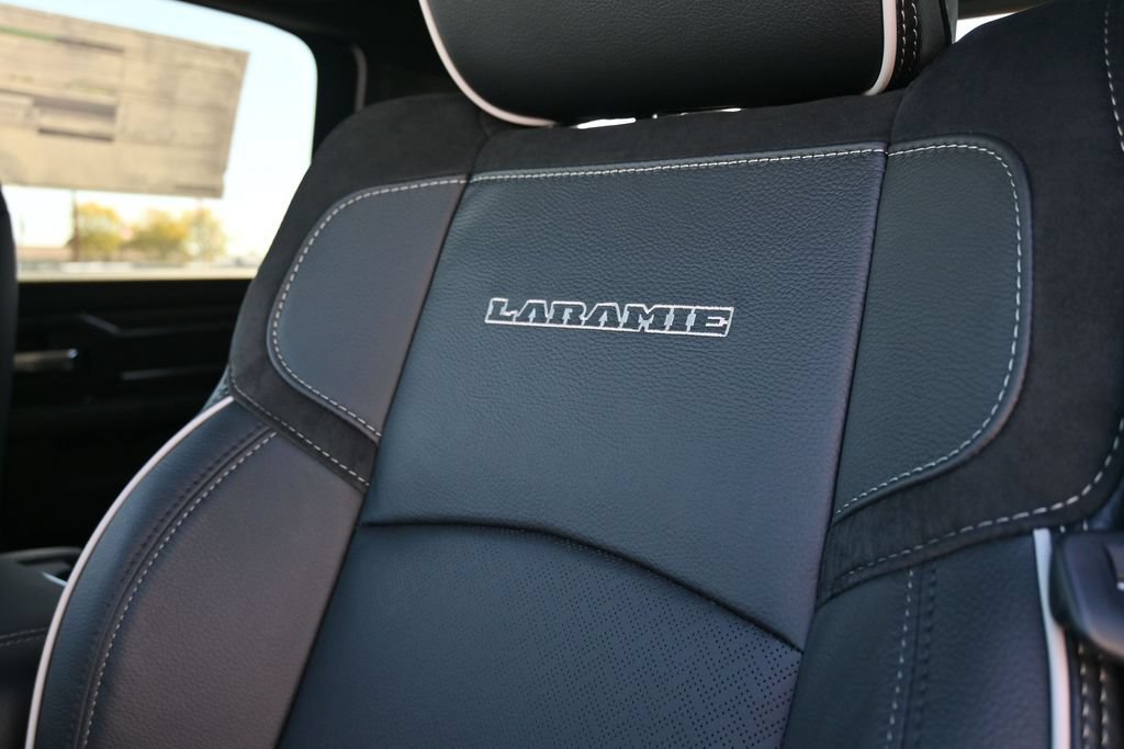 New 2027 RAM 2500 Laramie AWD/4WD image 16