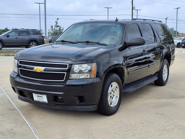 Used 2009 Chevrolet Suburban LS RWD image 3