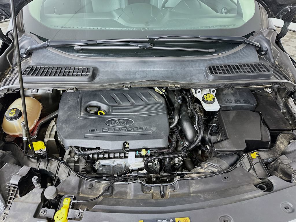 Used 2018 Ford Escape SE image 30