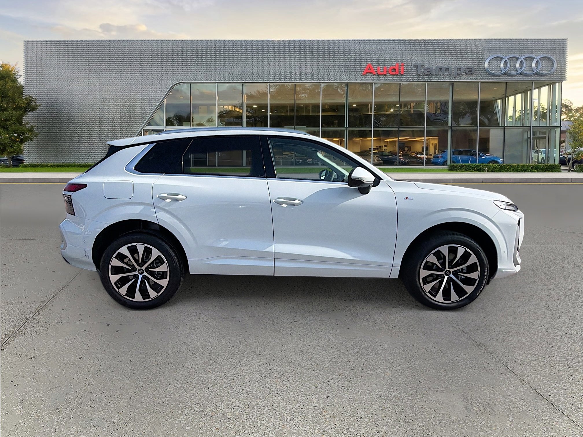 New 2026 Audi Q3 quattro 2.0T image 2