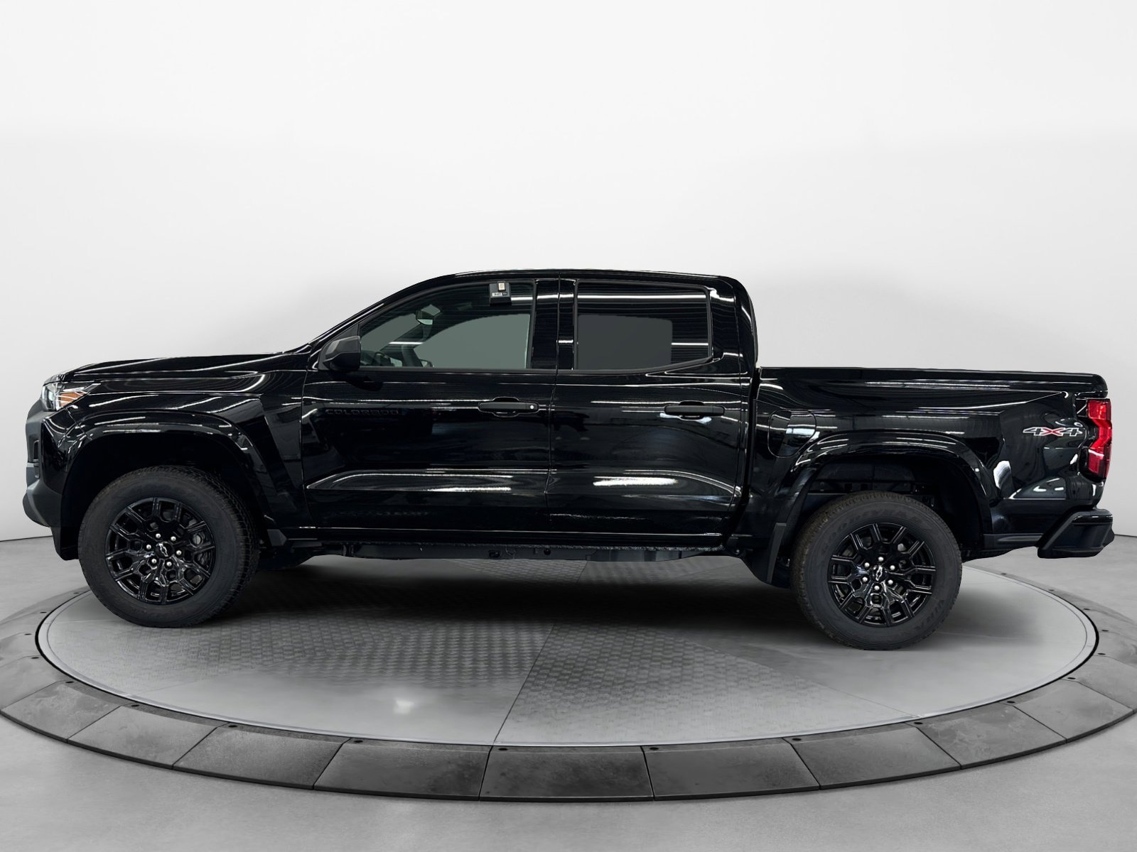 New 2026 Chevrolet Colorado W/T w/ WT Custom Package AWD/4WD image 3