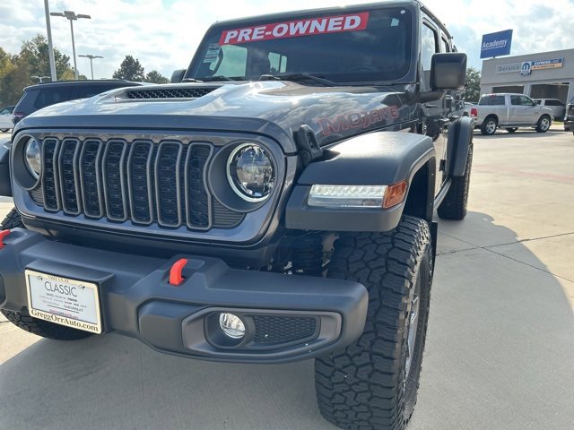 Used 2024 Jeep Gladiator Mojave w/ Convenience Group image 3