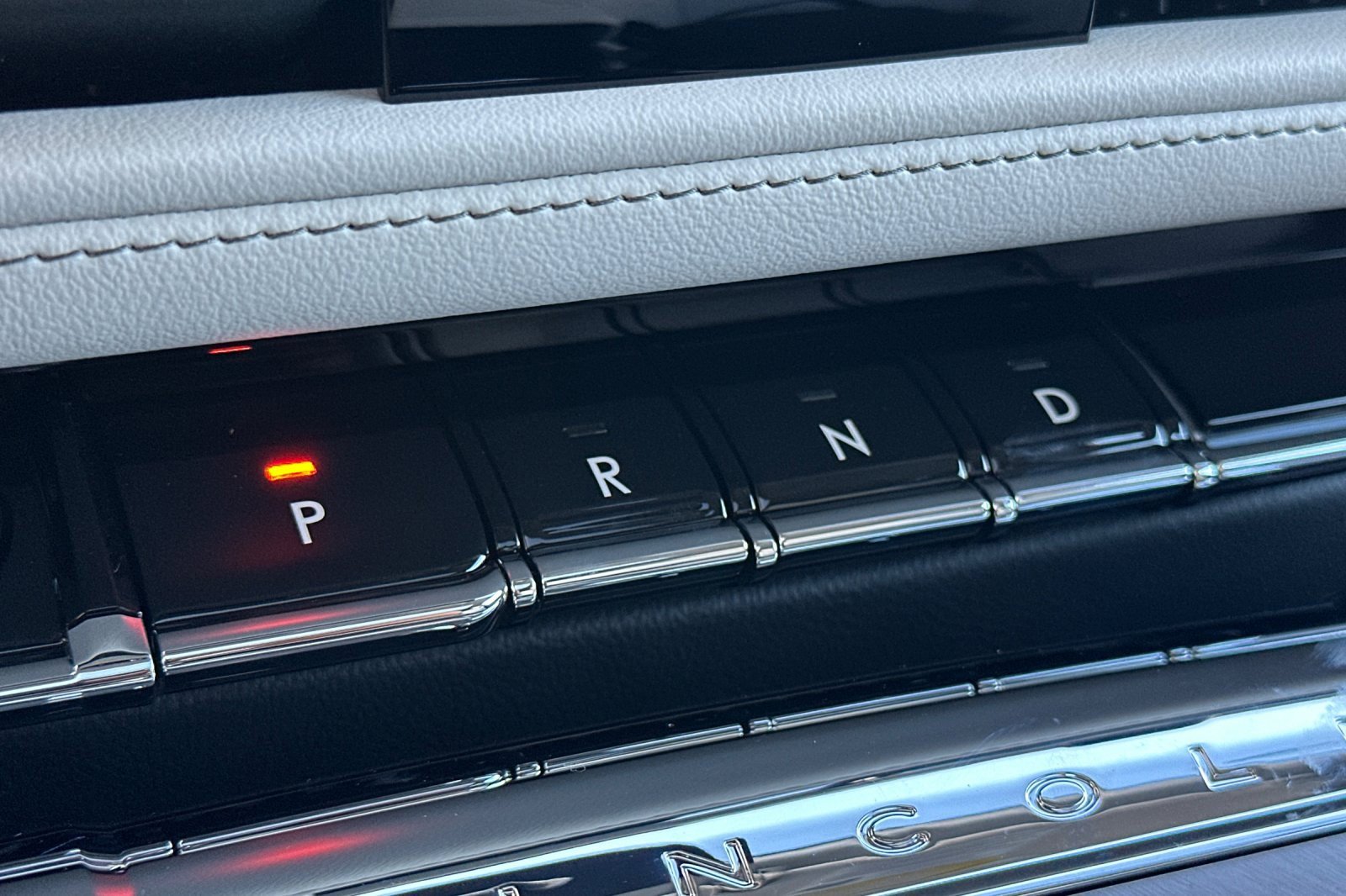 New 2025 Lincoln Aviator 2WD image 22