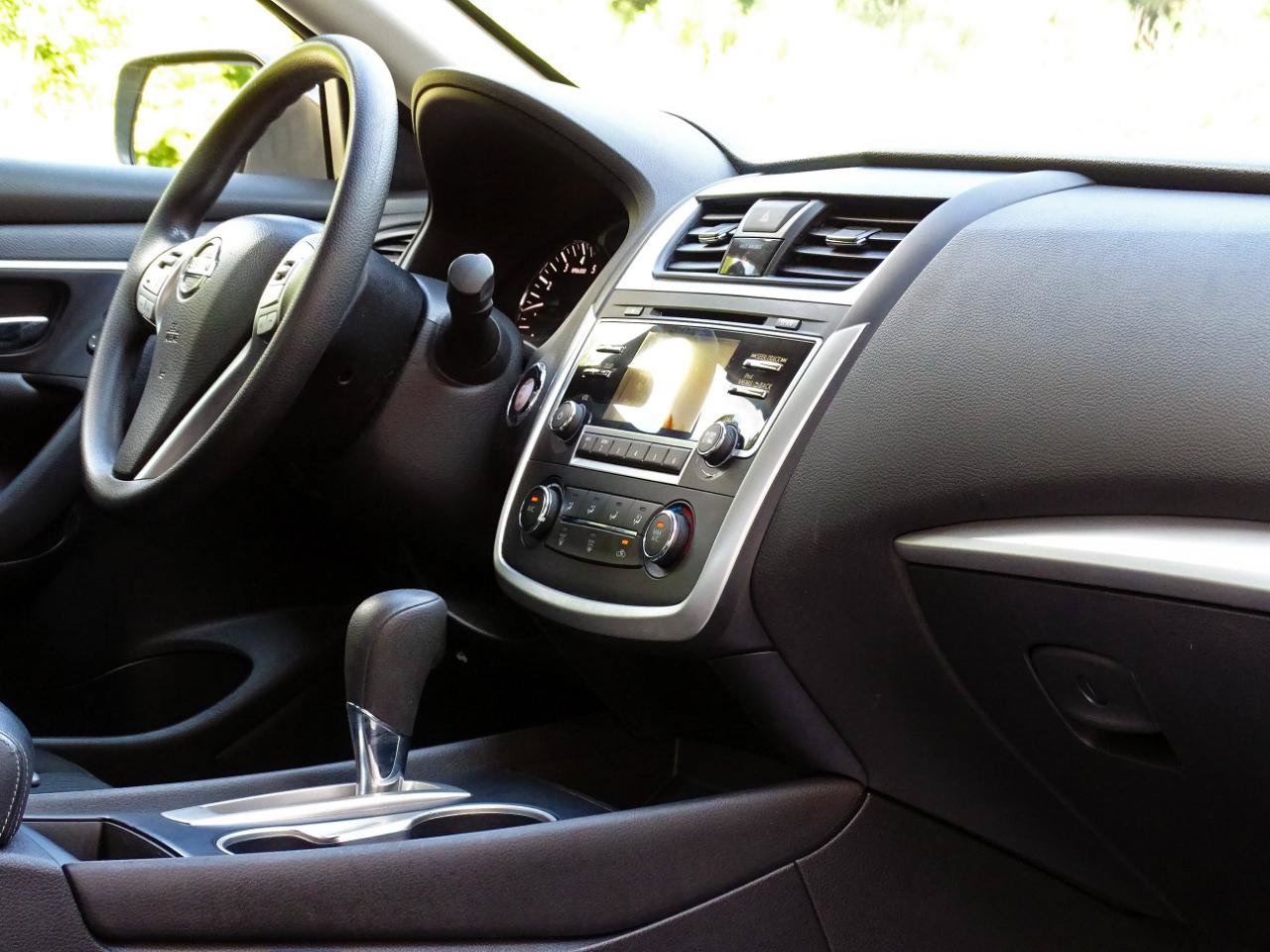 Used 2017 Nissan Altima 2.5 S FWD image 32
