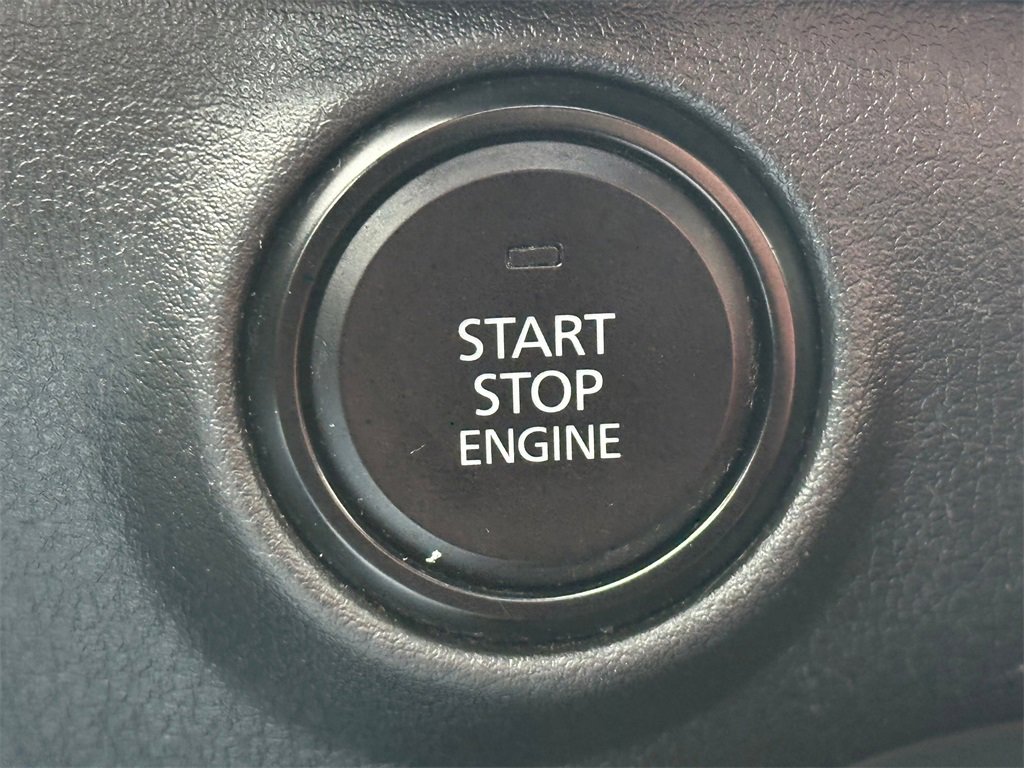 Used 2023 MAZDA MAZDA3 s image 32